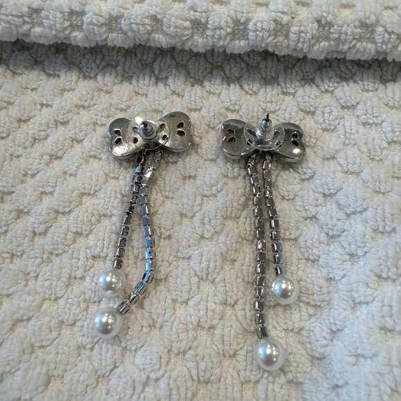Silver Crystal Bow Earrings With Drop Pearl-like Accent - Picture 2 of 2